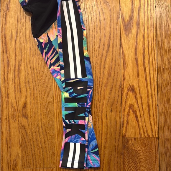 PINK Victoria Secret Ultimate leggings - Picture 3 of 6